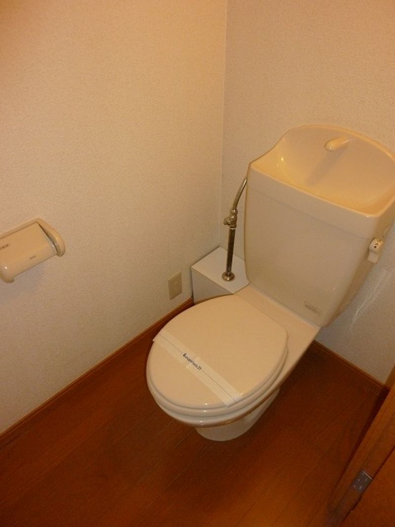 レオパレススマイル トイレ