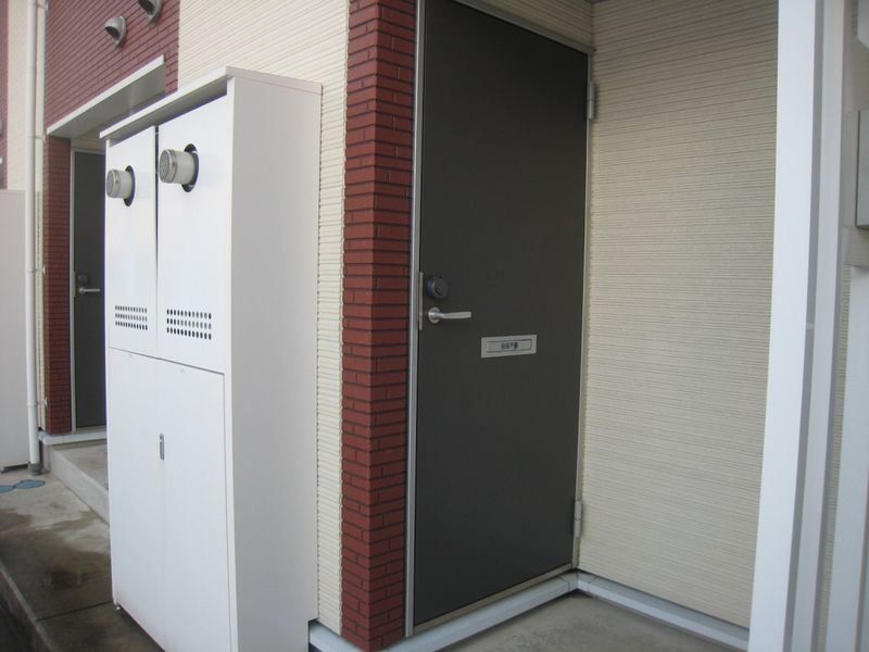 レオネクスト温泉町 玄関