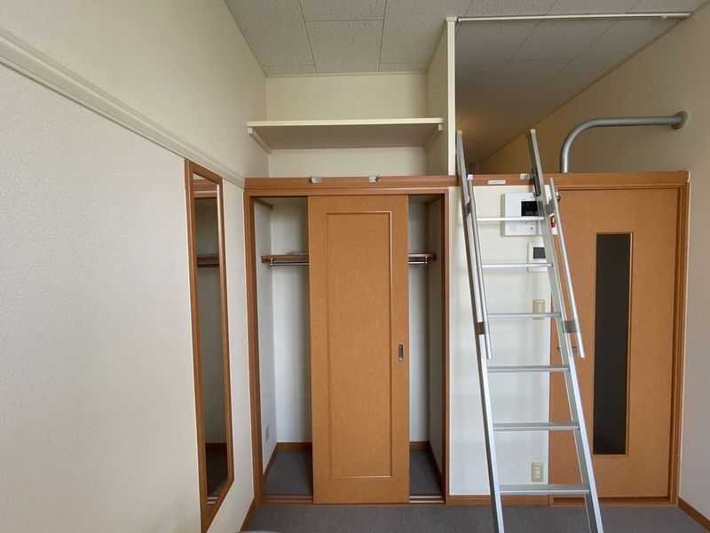 レオパレス紀三井寺Ⅱ 収納