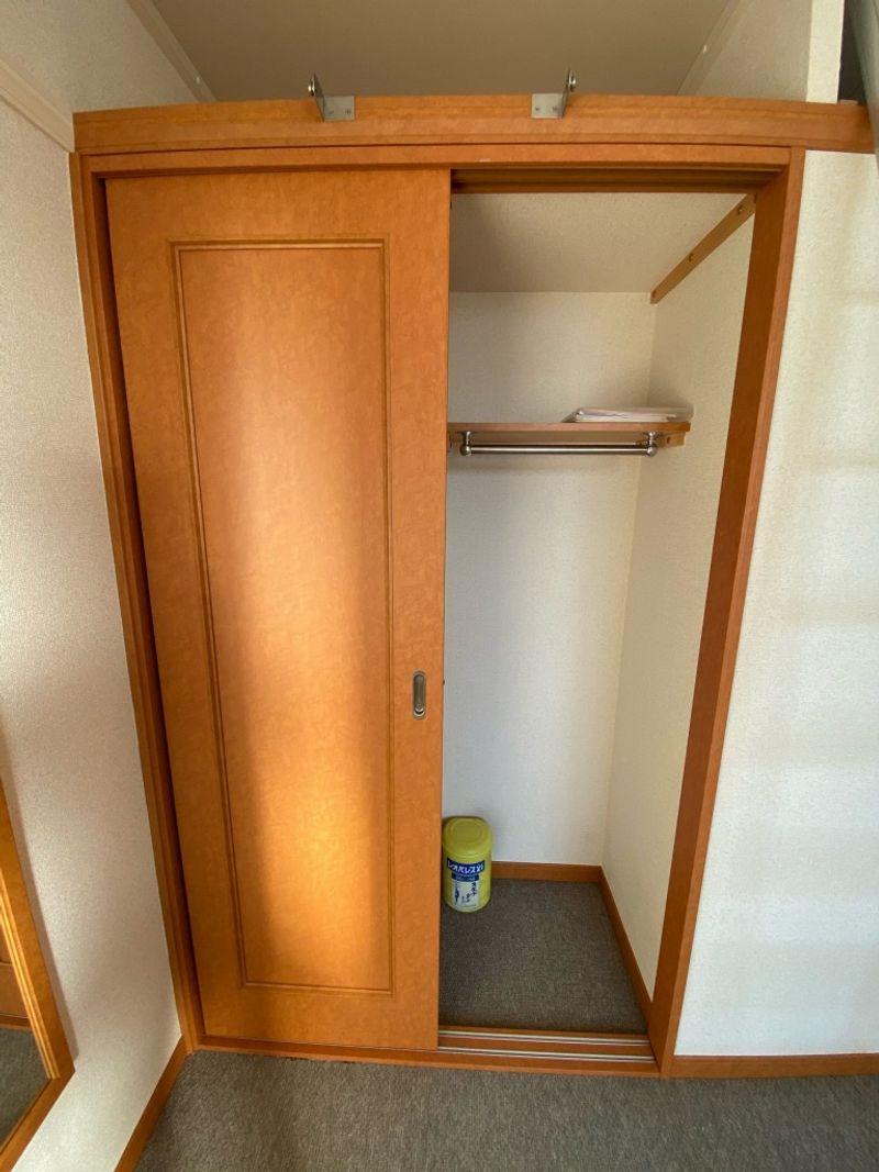 レオパレスルミエール 収納