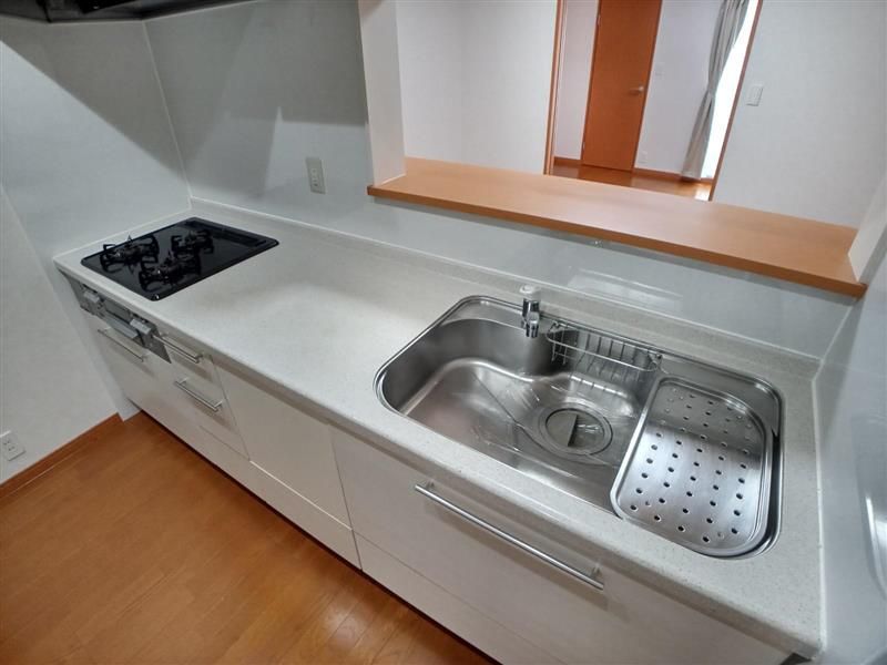 レオネクスト富 キッチン