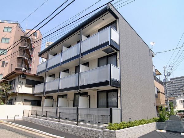 レオパレスルーエンハイムⅡ 外観