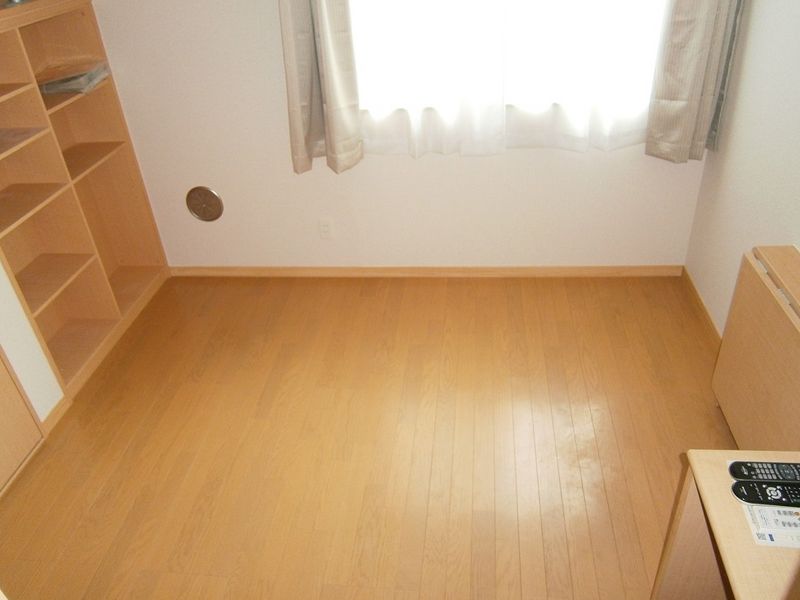 レオネクストグリーンハイツ３号 居間