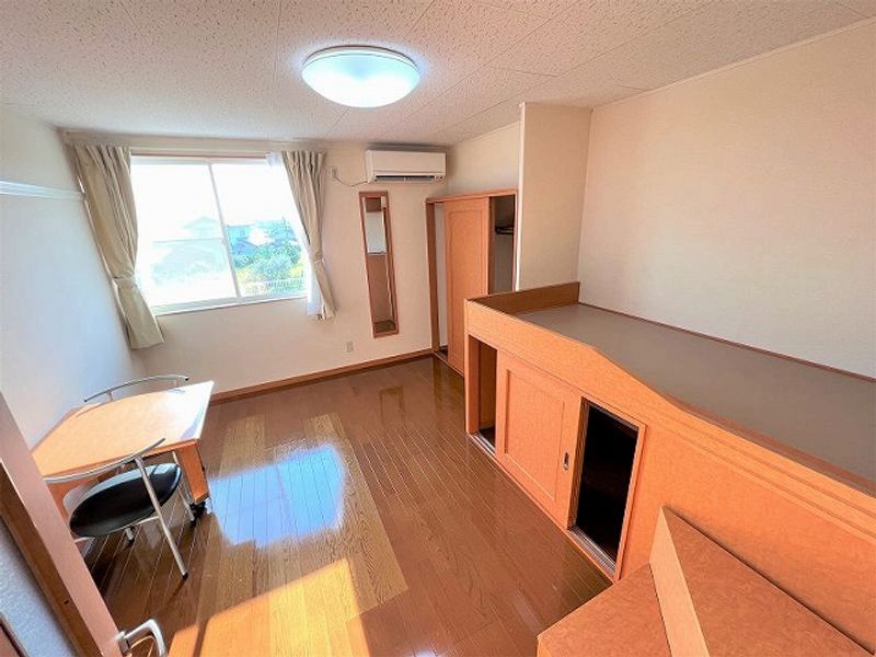 レオパレス安倍 居間