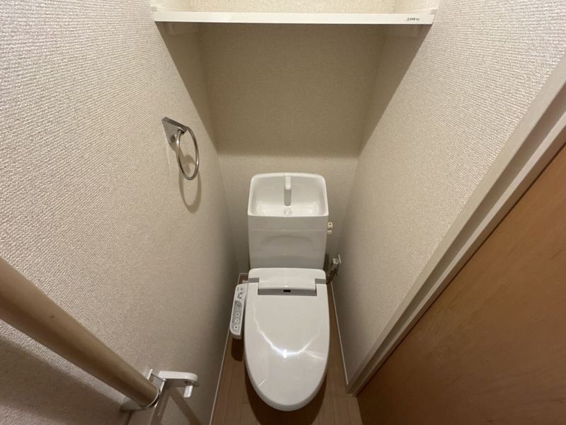 レオパレスウイングコートヤチヨ トイレ