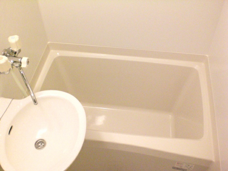 レオパレスメゾンイズミ 風呂