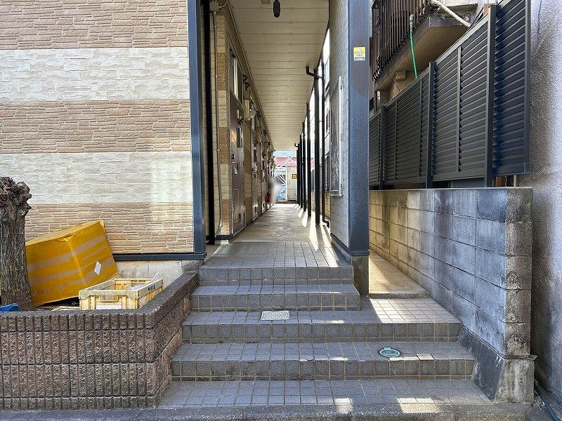 レオパレス寺地 エントランス