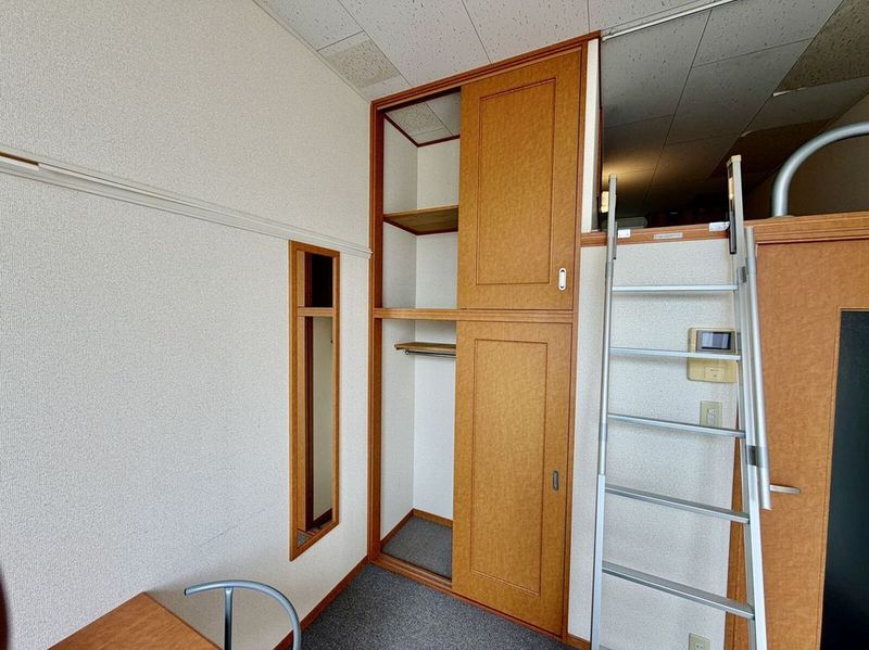 レオパレス唐ヶ原 収納