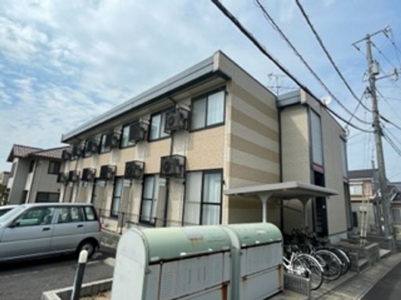 レオパレスアキュパル浜乃木 外観