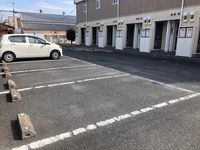 レオパレスカサグランデ 駐車場