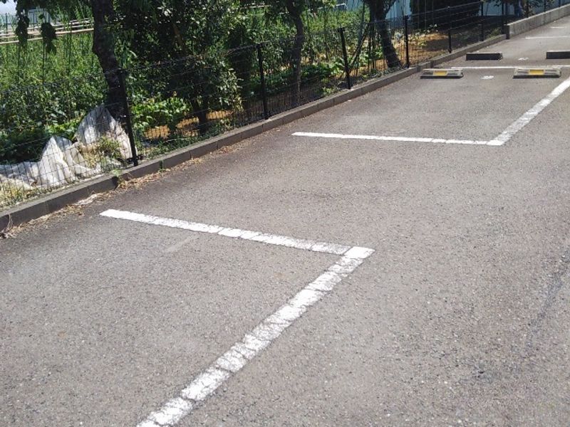 レオパレスメゾン　ド　ジョア 駐車場