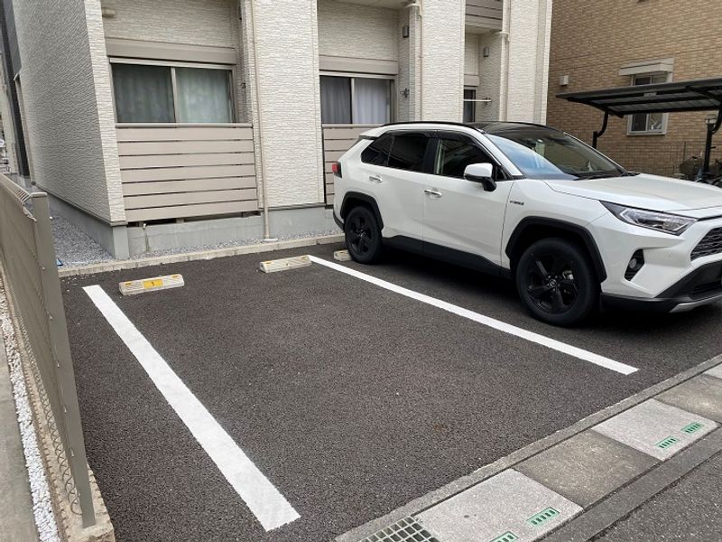 クレイノルタンブル大成 駐車場
