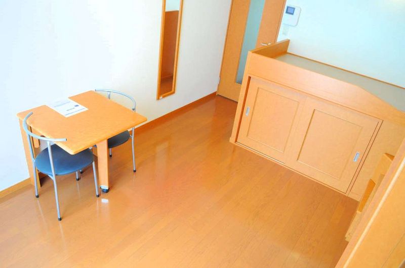 レオパレスシスメゾン 居間