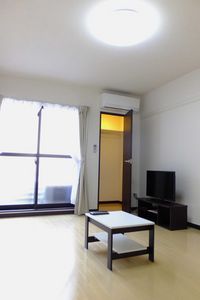 レオネクストＴＡＫＡＩＫＥ 居間
