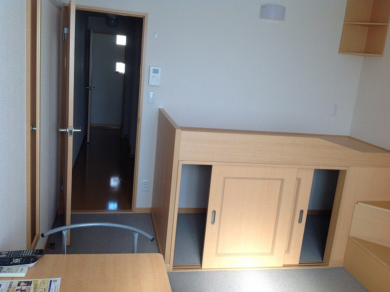 LEONEXT Tiara Bedroom