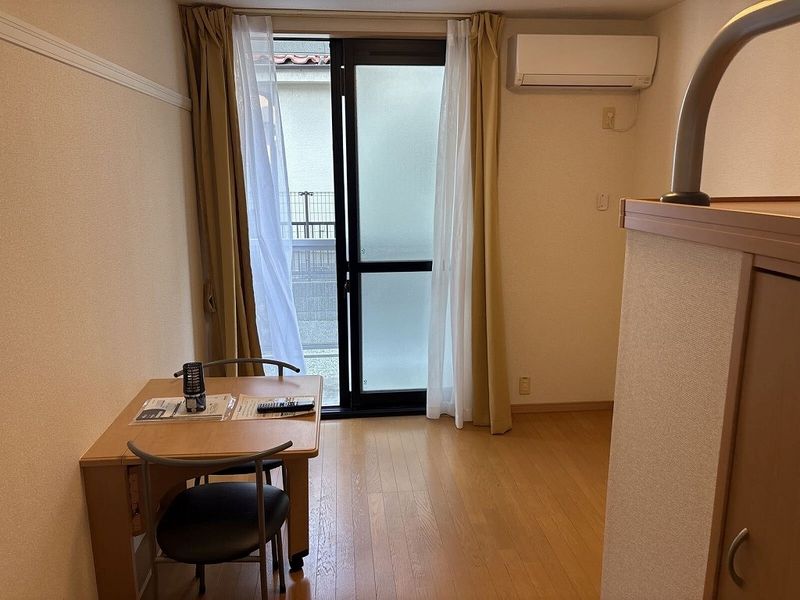 レオパレス山﨑８８ 居間