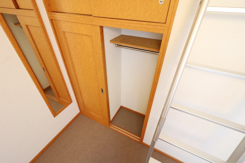 レオパレスサンヴィスタ古沢 収納