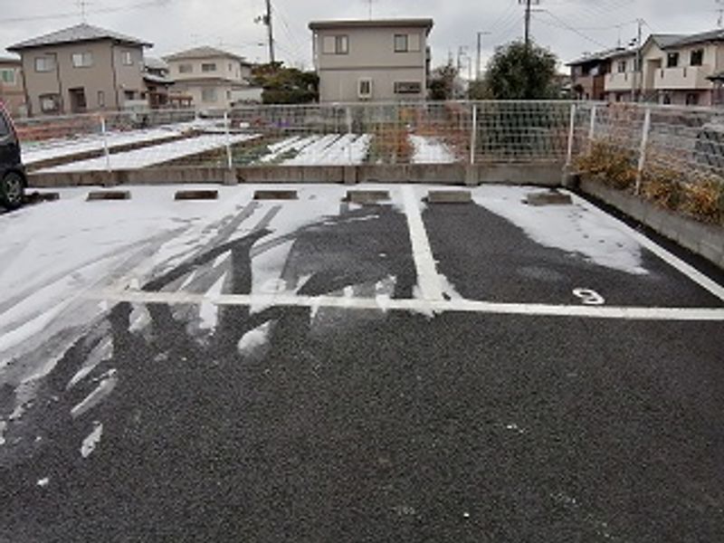 レオパレスＩ　Ｎ南仙台 駐車場