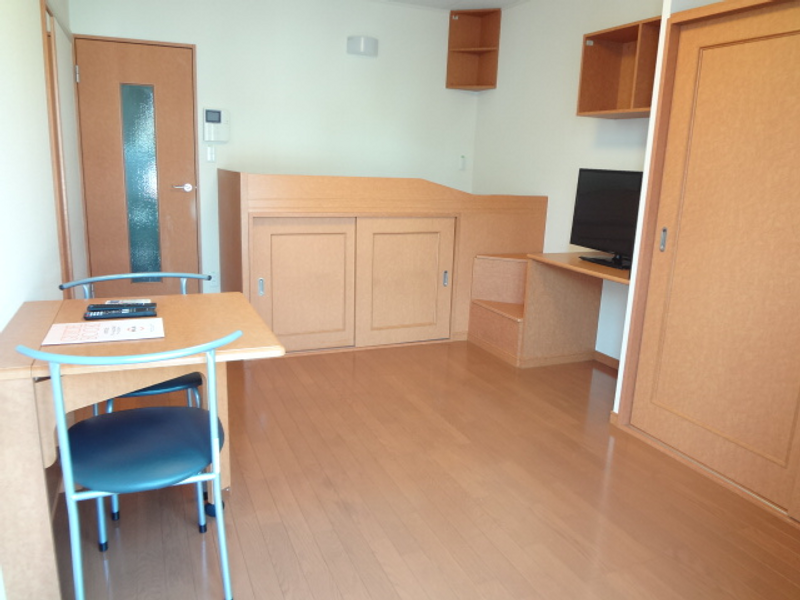 レオパレスエンゼル 居間