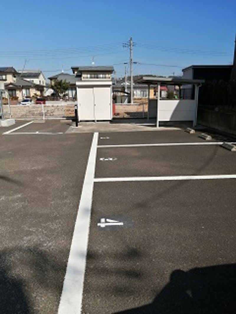 レオパレスａｒｏｍａ 駐車場