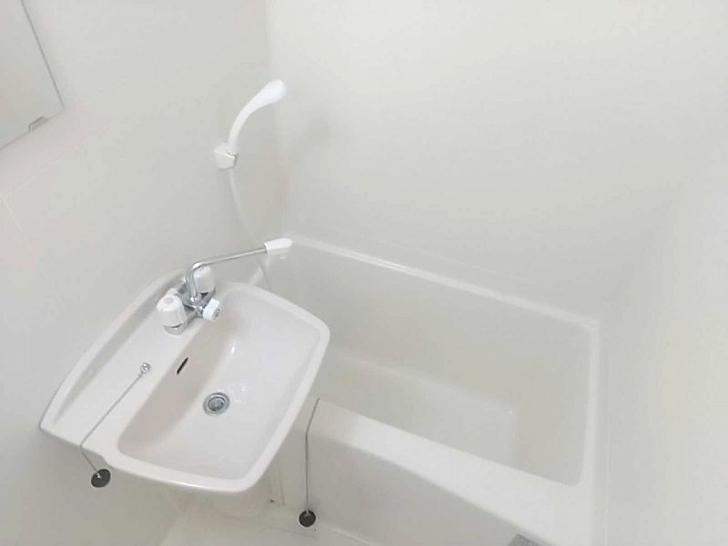 レオパレスルキア 風呂