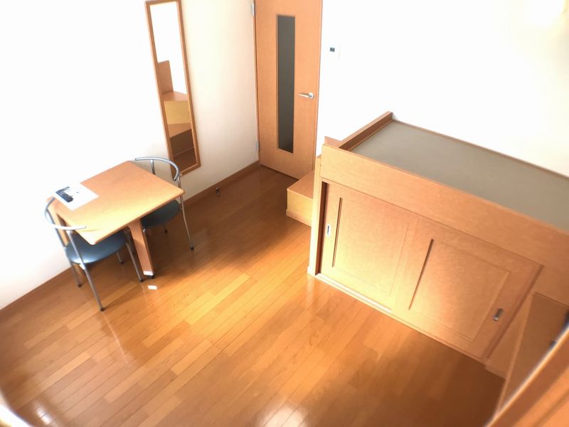 レオパレスソウミ 寝室