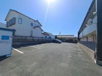 レオパレス牛川 駐車場