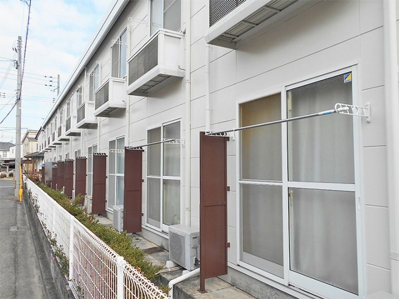 レオパレスセジュール 外観