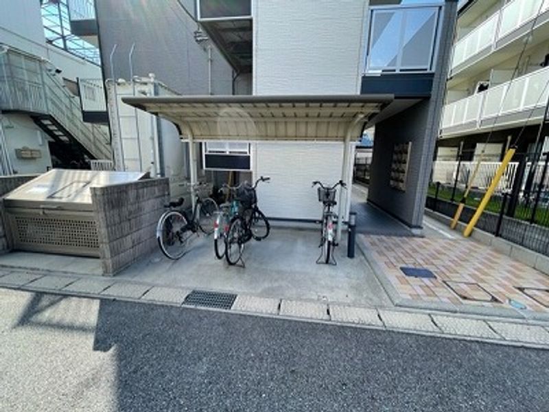 レオパレスライブラ 共用部分