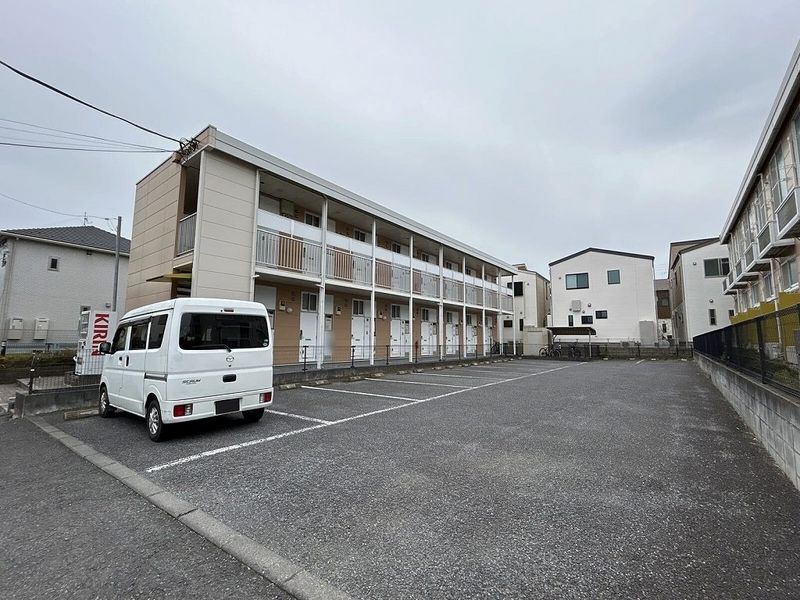 レオパレスＭＩＮＯＲＩ 駐車場
