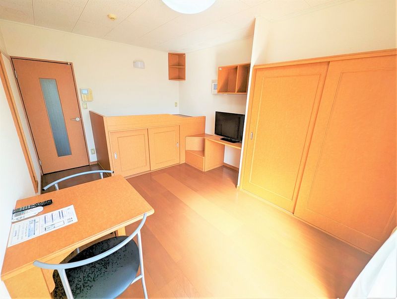 レオパレスオアシス 居間