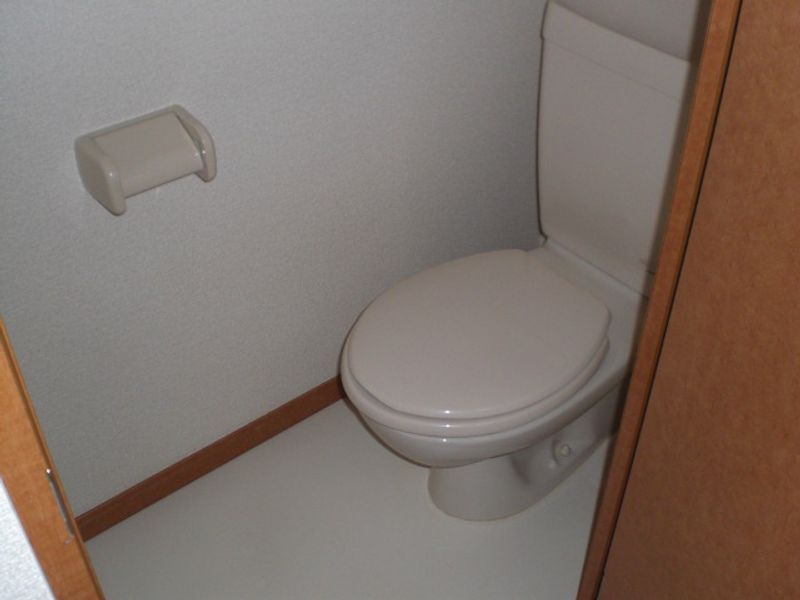レオパレスＤＯＭ５ トイレ