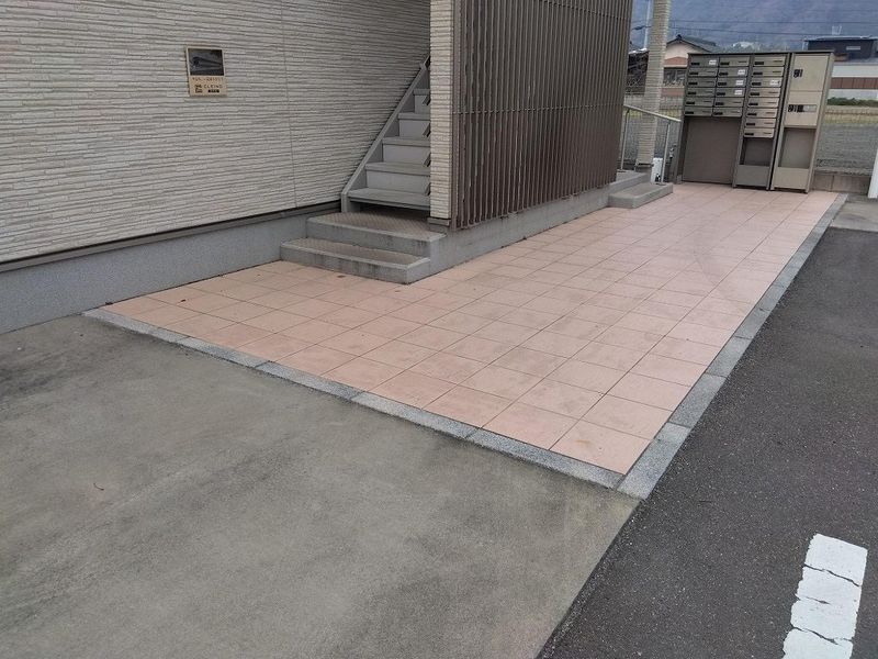 クレイノ茂木 エントランス