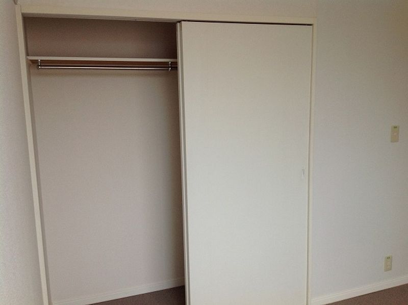 レオパレスレグルス 収納