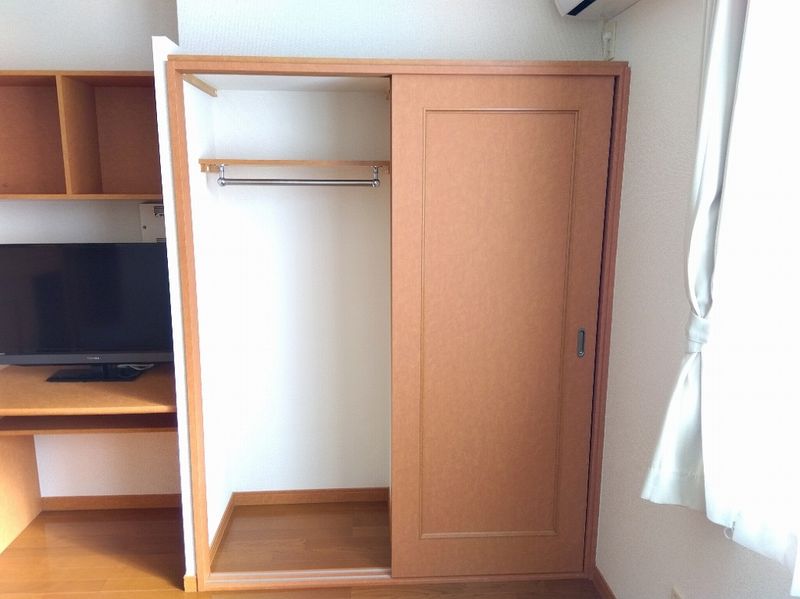 レオパレスラクティ 収納