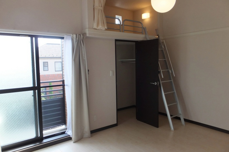 LEONEXT Plum West 거실