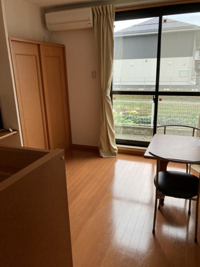 レオパレスパークハイム 居間