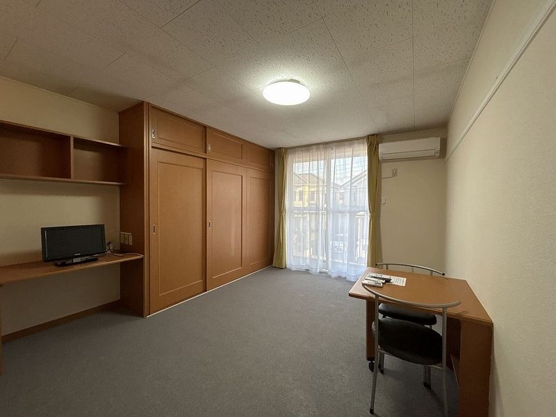 レオパレスサンシャイン 居間