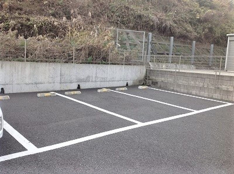 クレイノレン 駐車場