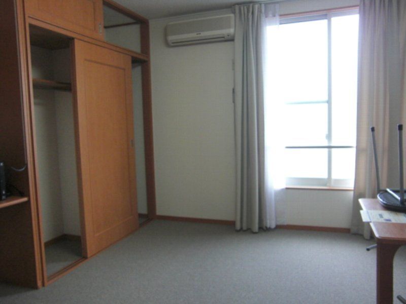 レオパレスＨＩすなやま 居間