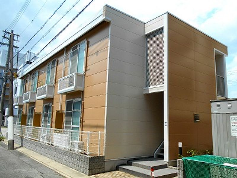 レオパレス水波 エントランス