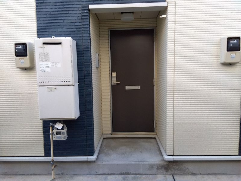 レオネクストヴィヴィエンダ林 エントランス