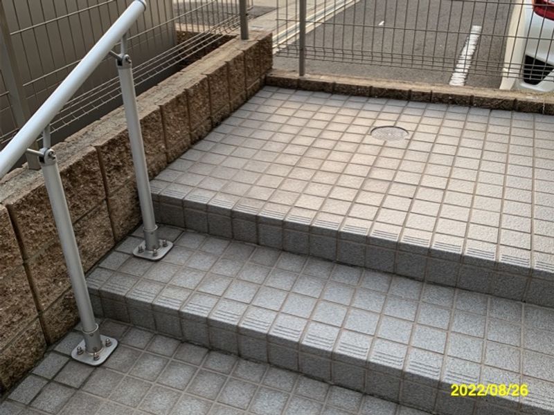 レオパレス和 エントランス