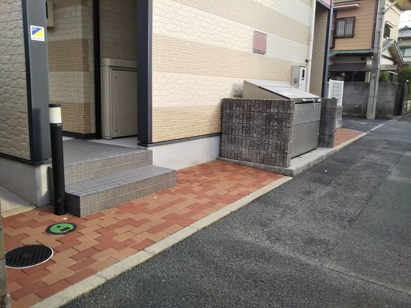レオパレスクレセント山越 エントランス