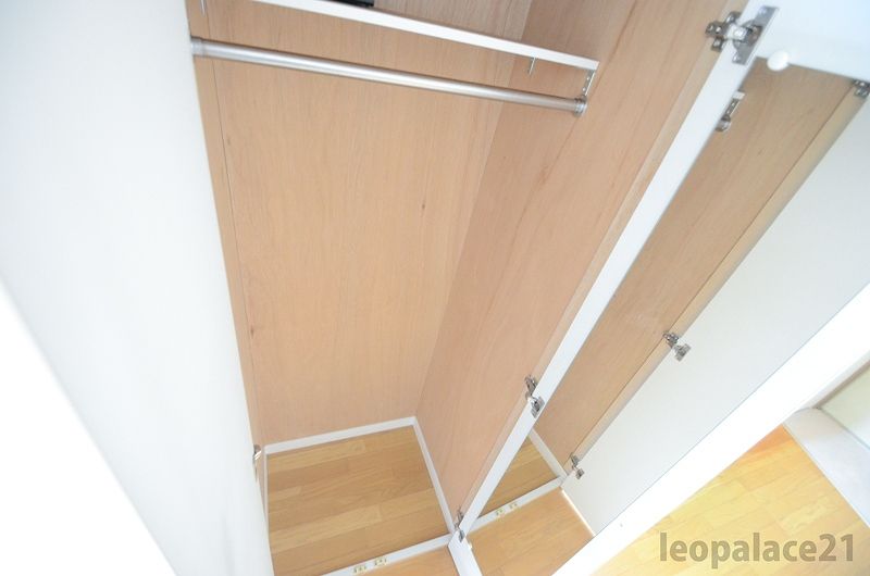 レオパレスゆたか 収納