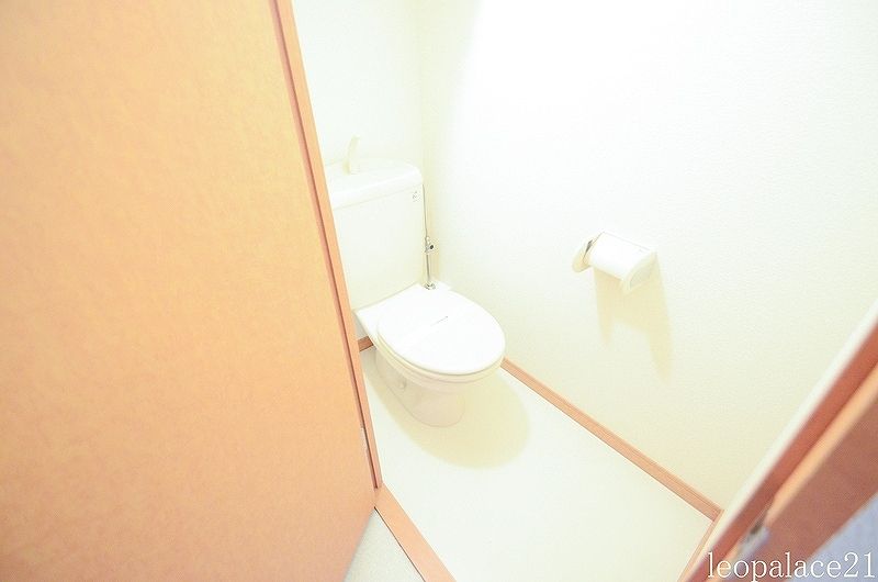 レオパレスセジュール トイレ