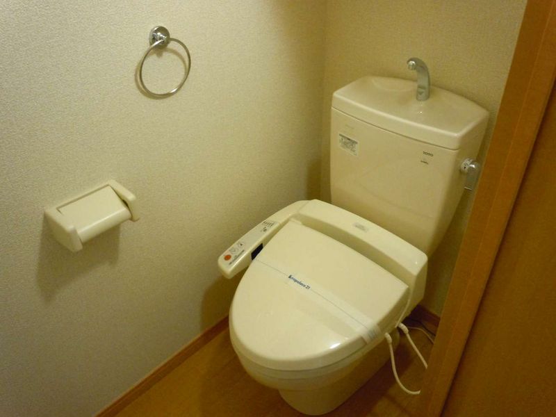 レオパレスエミールプラザ トイレ