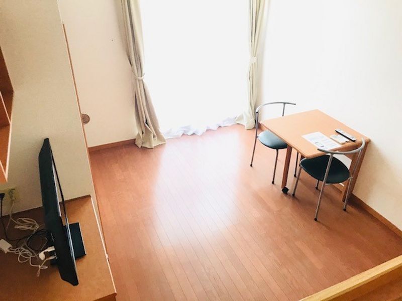 レオパレスプランドール 居間