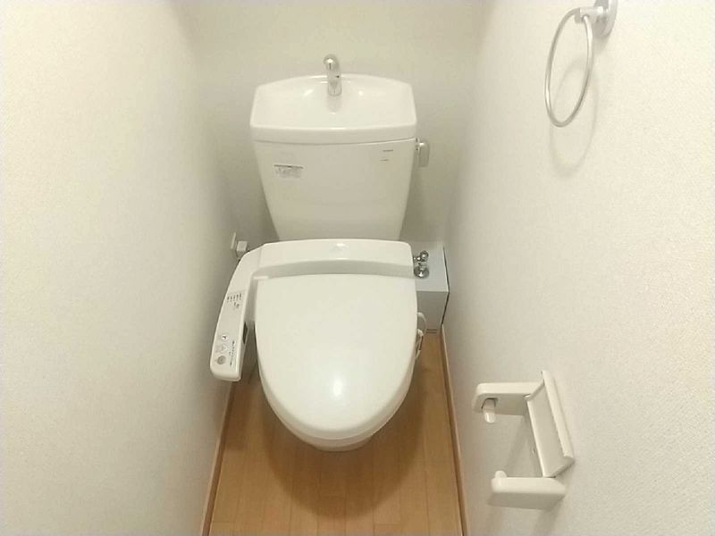レオパレス彩 トイレ