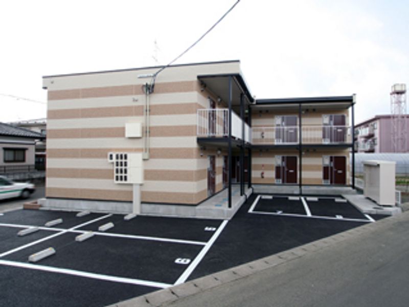 レオパレスＷｉｎｇ福田町 駐車場
